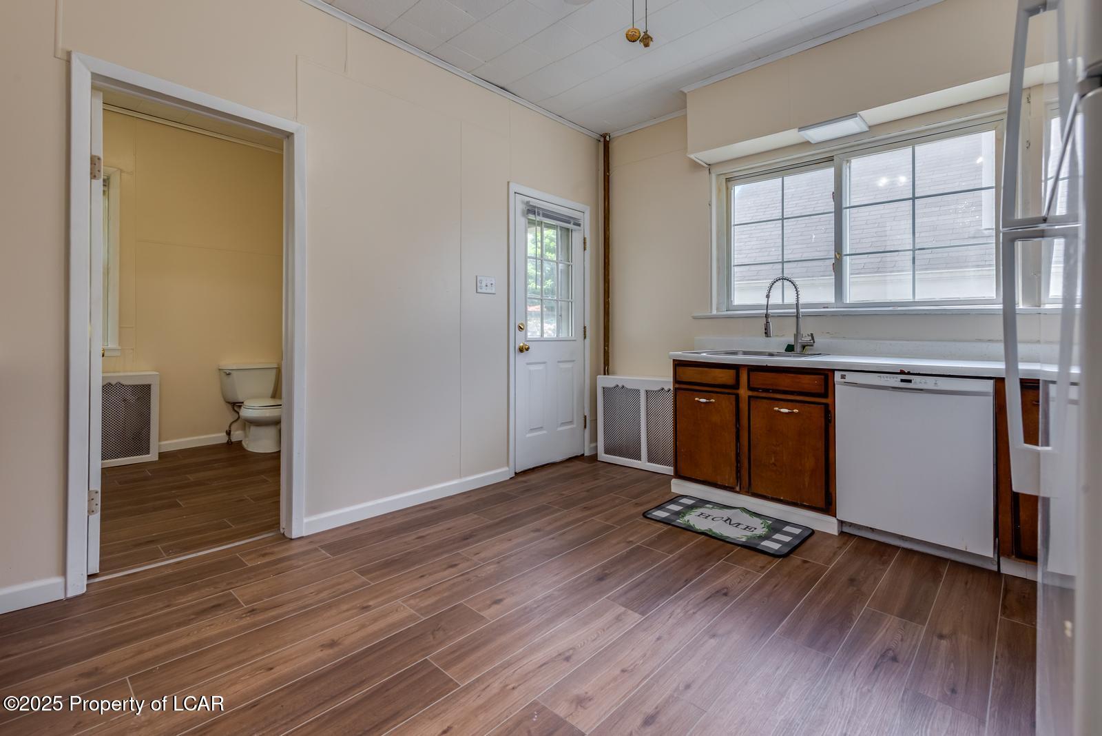 76 Amherst Avenue, Wilkes-Barre, Alaska image 8