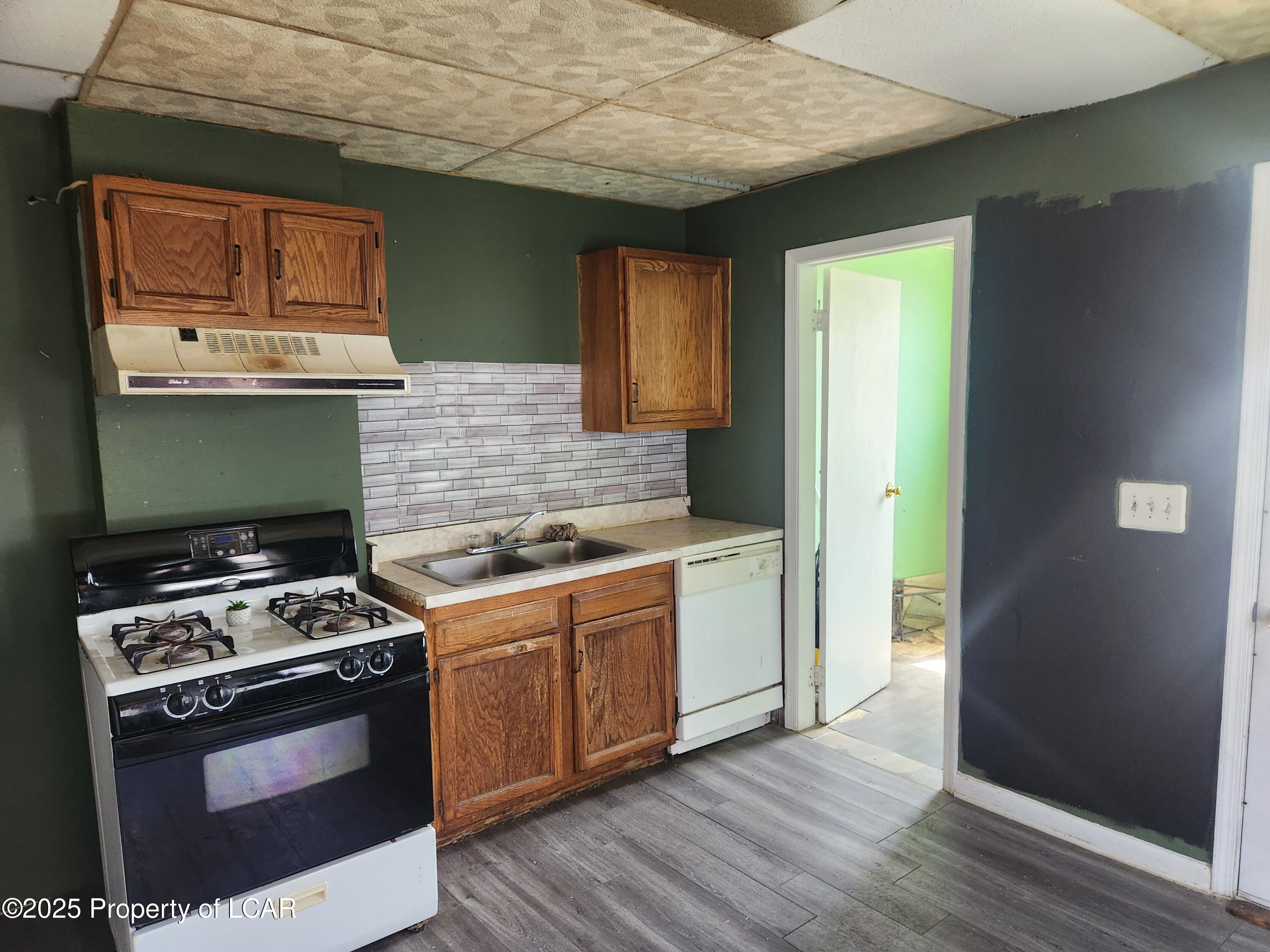 602-604 Ackley Street, Plymouth, Texas image 2