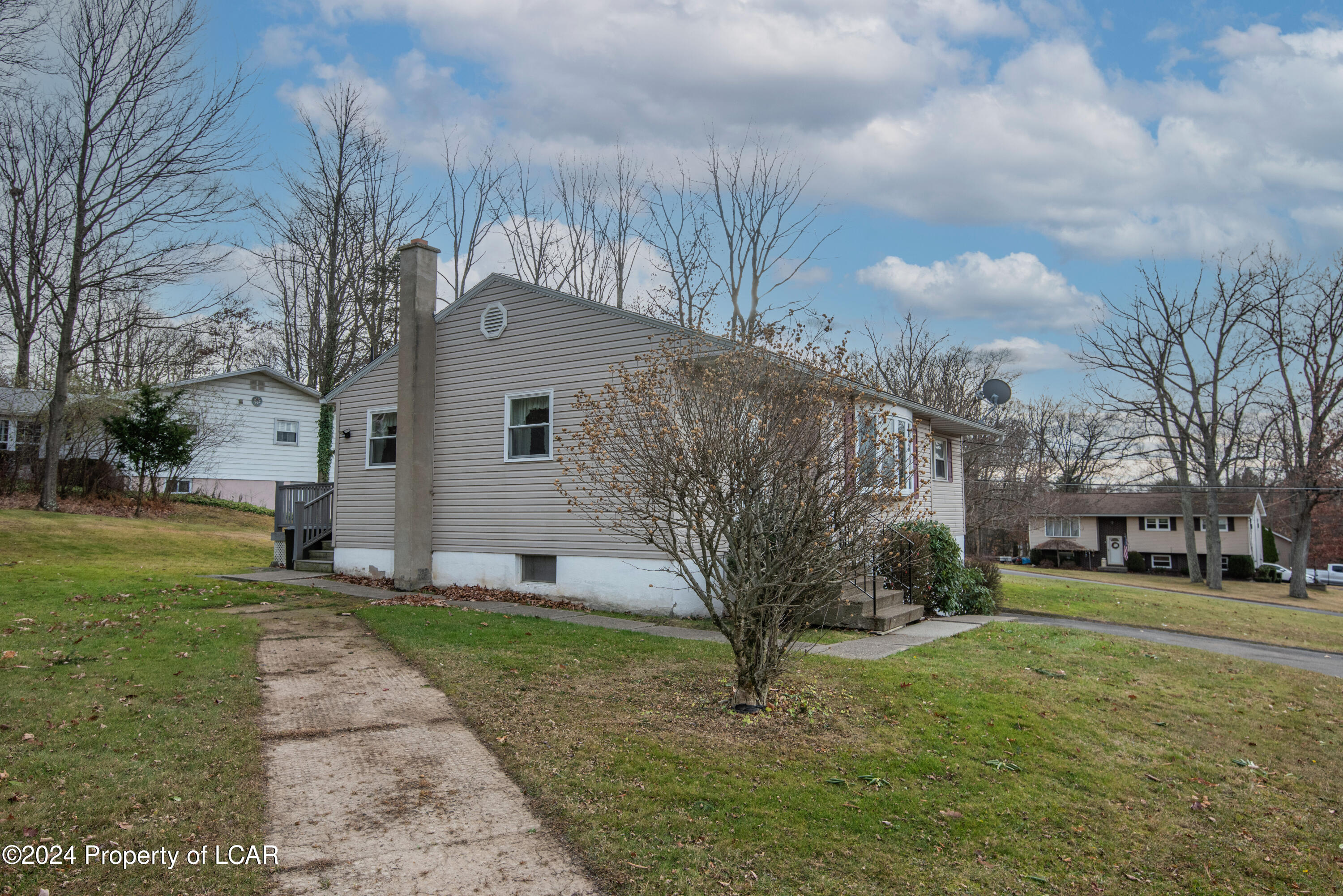 21 Greenwood Drive, Mountain Top, Pennsylvania image 4