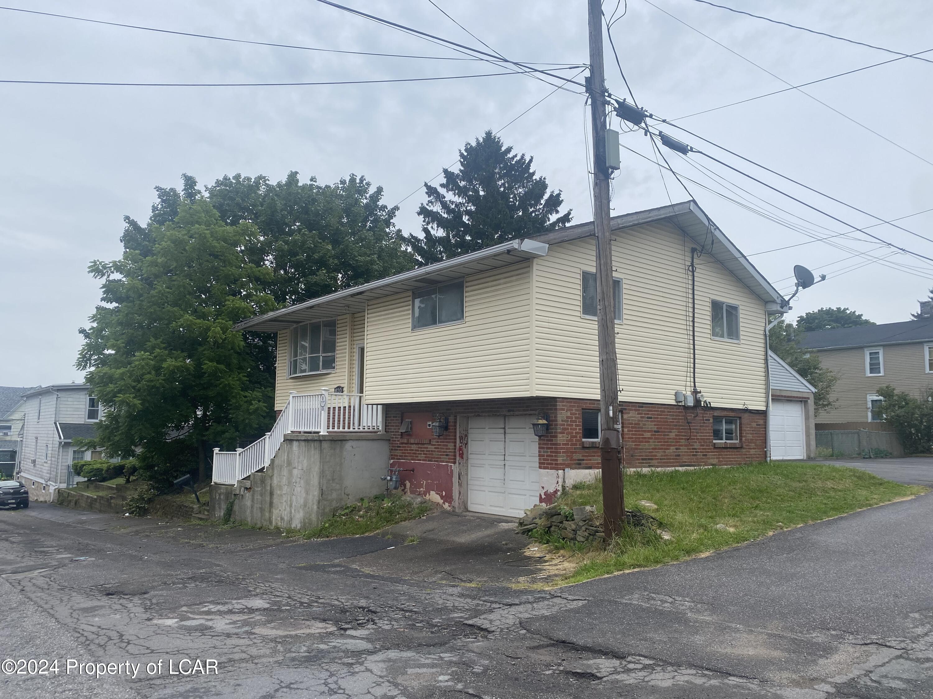 620 4th Street, Hazleton, Pennsylvania image 1