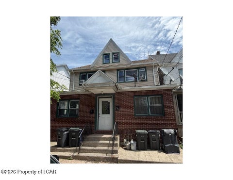 Multifamily For Sale - 533-535 Grant Street<br/> Hazleton, PA 18201