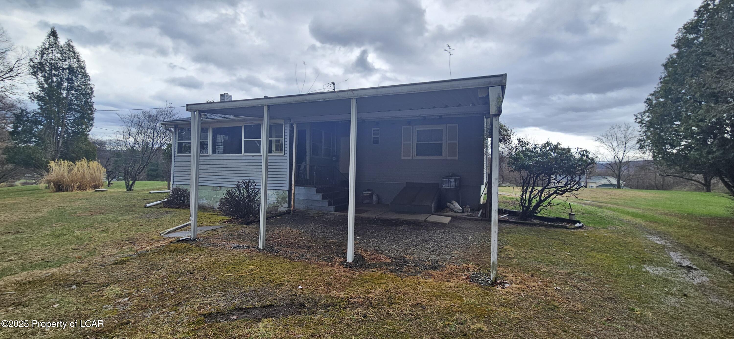 2821 Alberdeen Road, Mountain Top, Pennsylvania image 2