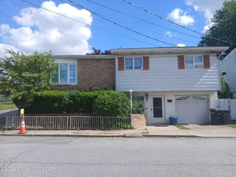 Homes For Sale - 928 11th Street<br/> Luzerne County, Hazleton, PA 18201