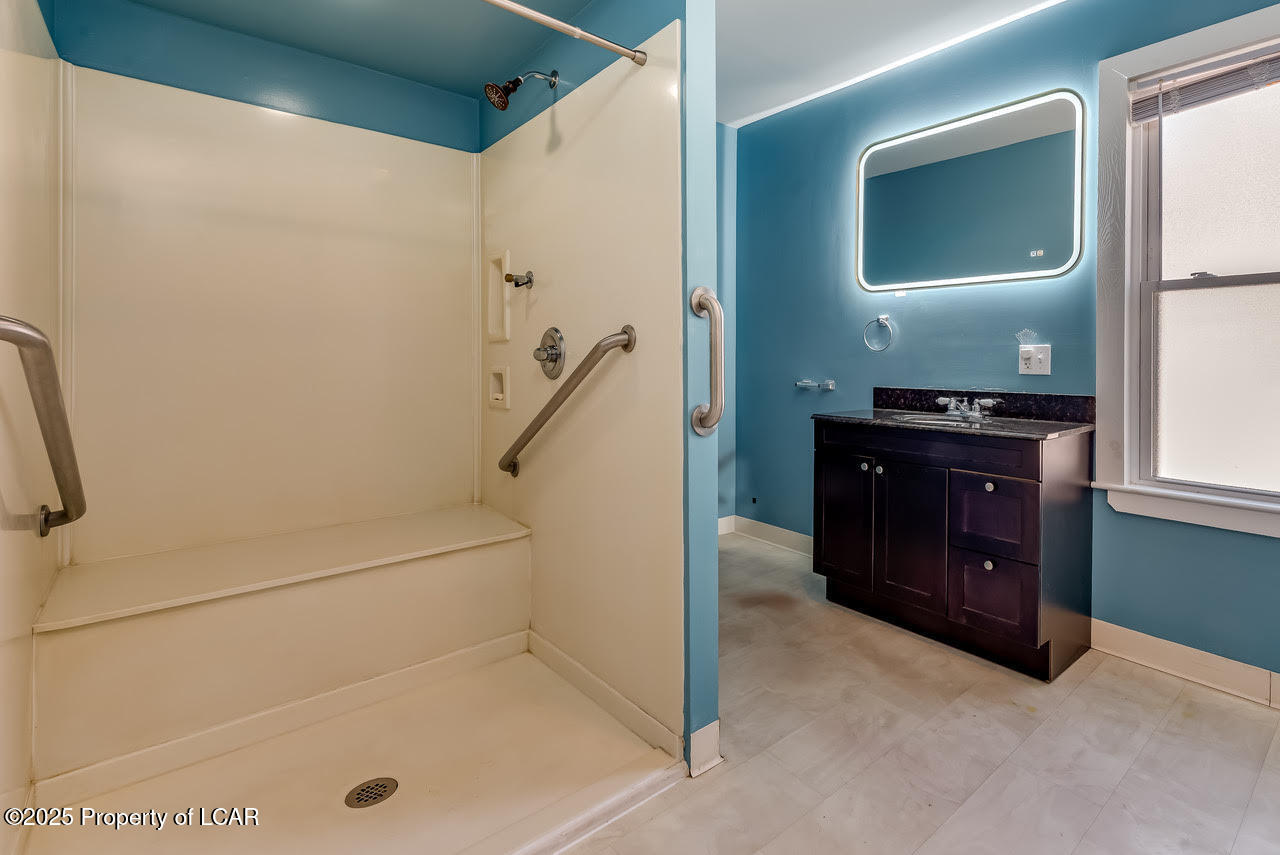 400 W Carey Avenue #4, Wilkes-Barre, Texas image 17