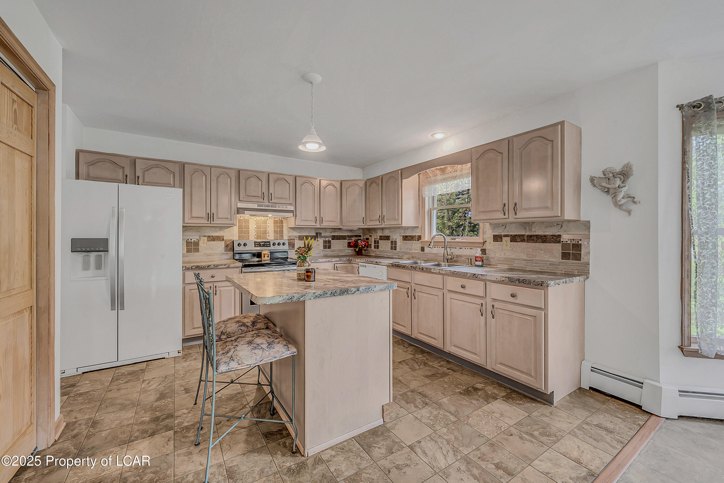288 Terrace Avenue, Trucksville, Idaho image 15
