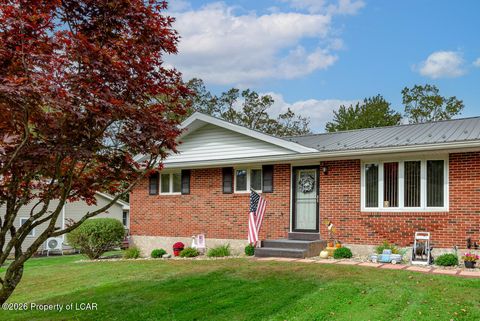 Homes For Sale - 33 Balsam Road<br/> Bear Creek, PA 18702