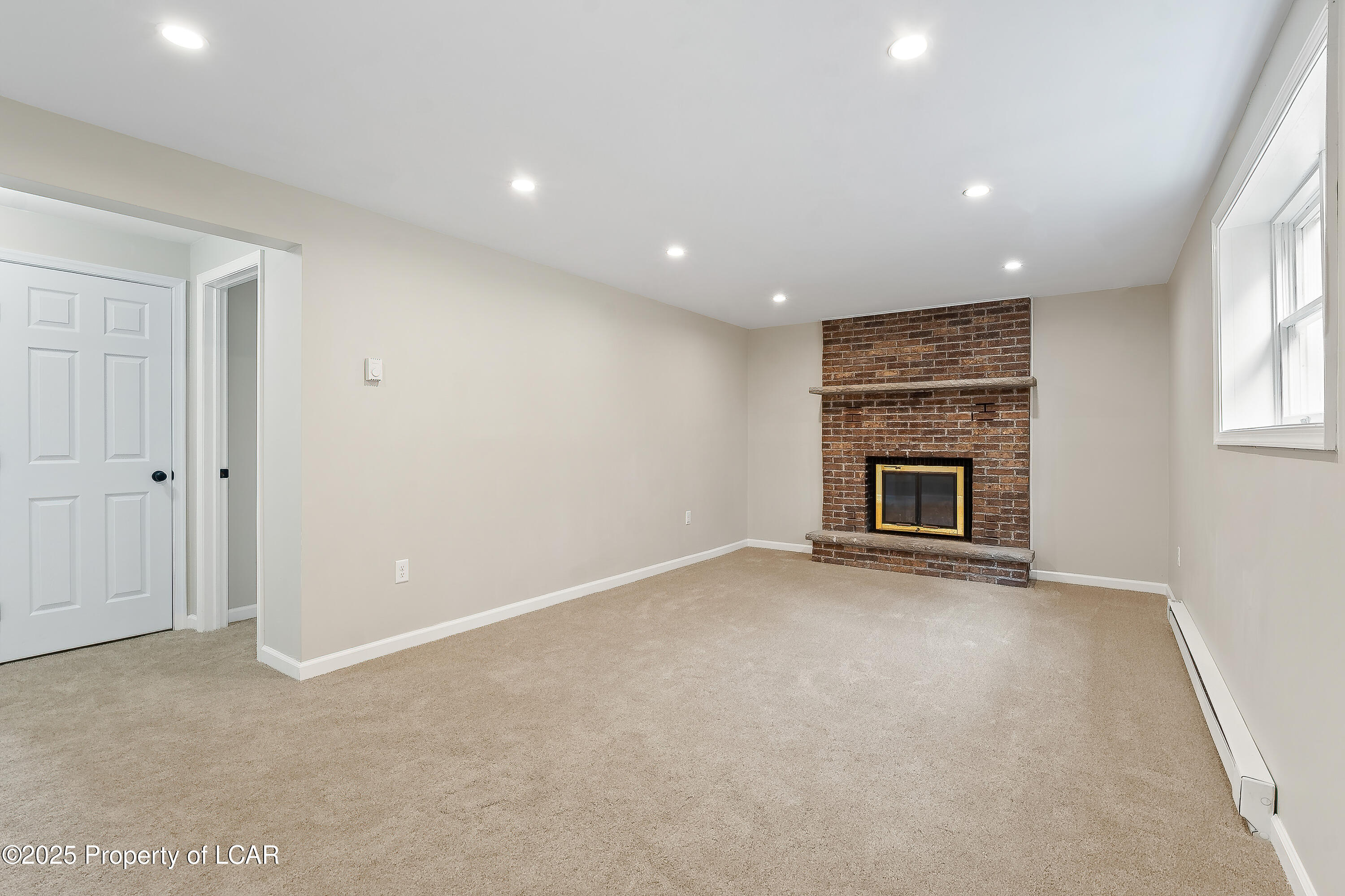 43 W Harford Avenue, Shavertown, Idaho image 32