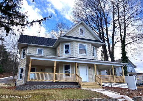 Homes For Sale - 238 Idetown Road<br/> Dallas, PA 18612