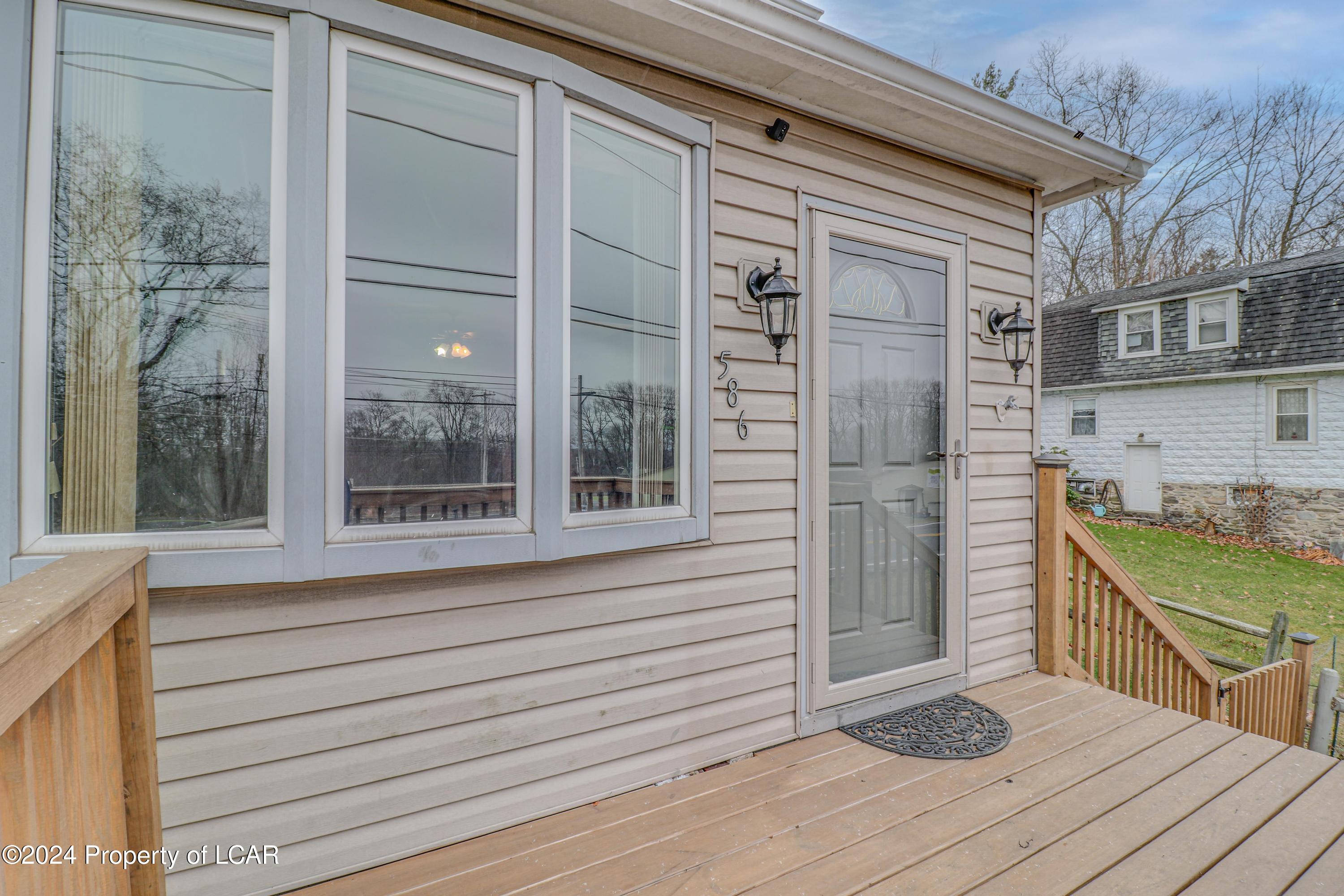 586 Main Road, Mountain Top, Pennsylvania image 3