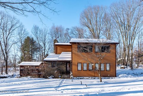 Homes For Sale - 31 Hilltop Drive<br/> Shavertown, PA 18708