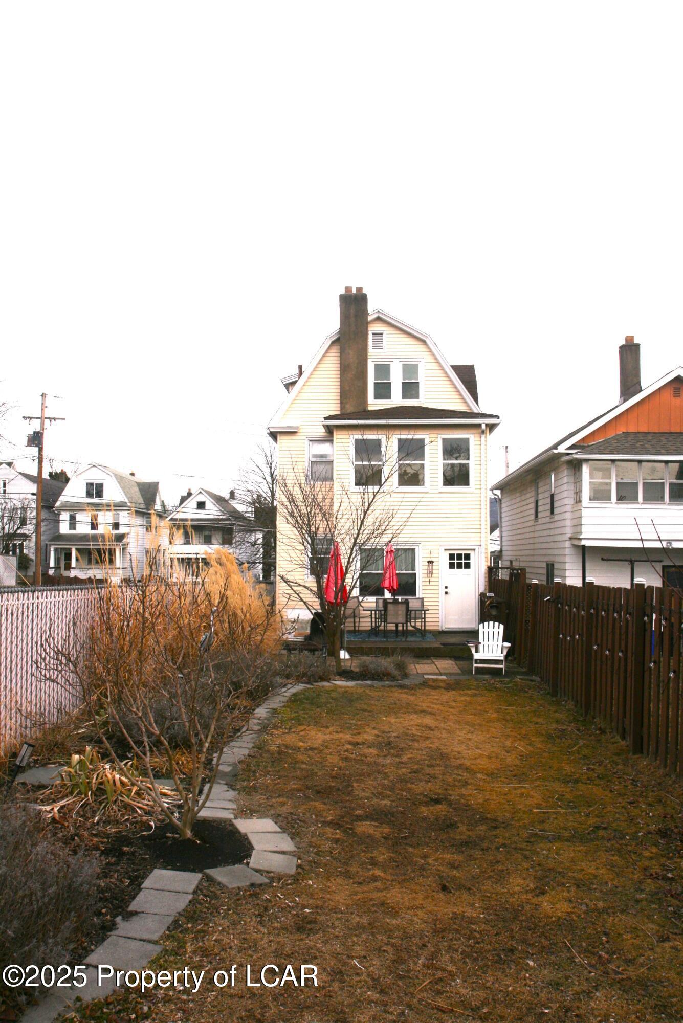 Wilkes-Barre, Pennsylvania 18705, United States, 3 Bedrooms Bedrooms, ,1 BathroomBathrooms,Residential,Active,79579