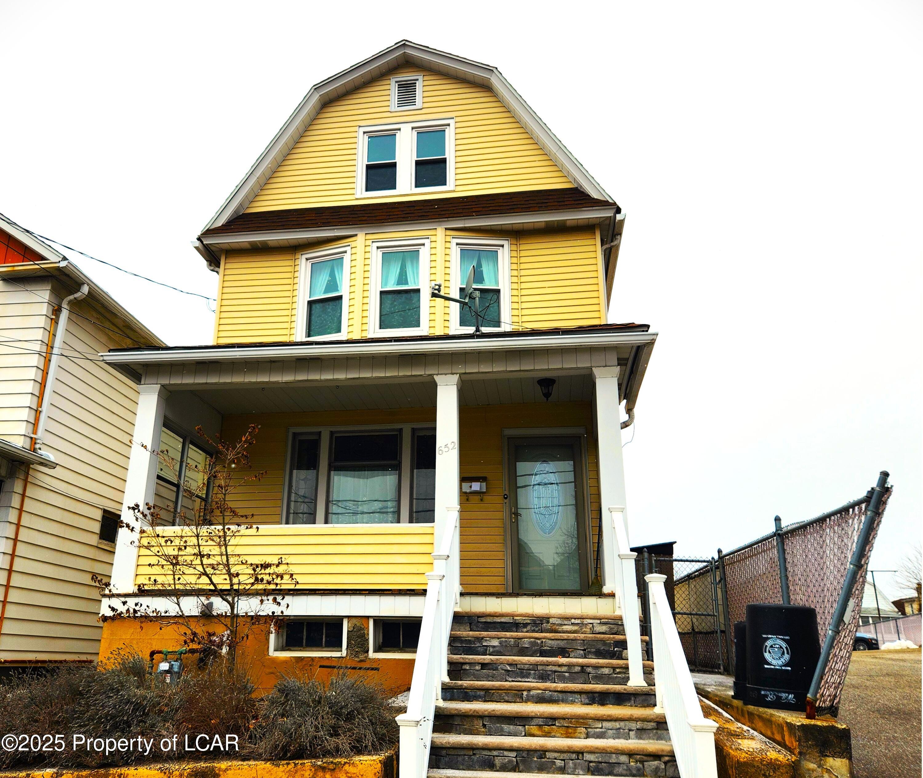 Wilkes-Barre, Pennsylvania 18705, United States, 3 Bedrooms Bedrooms, ,1 BathroomBathrooms,Residential,Active,79579