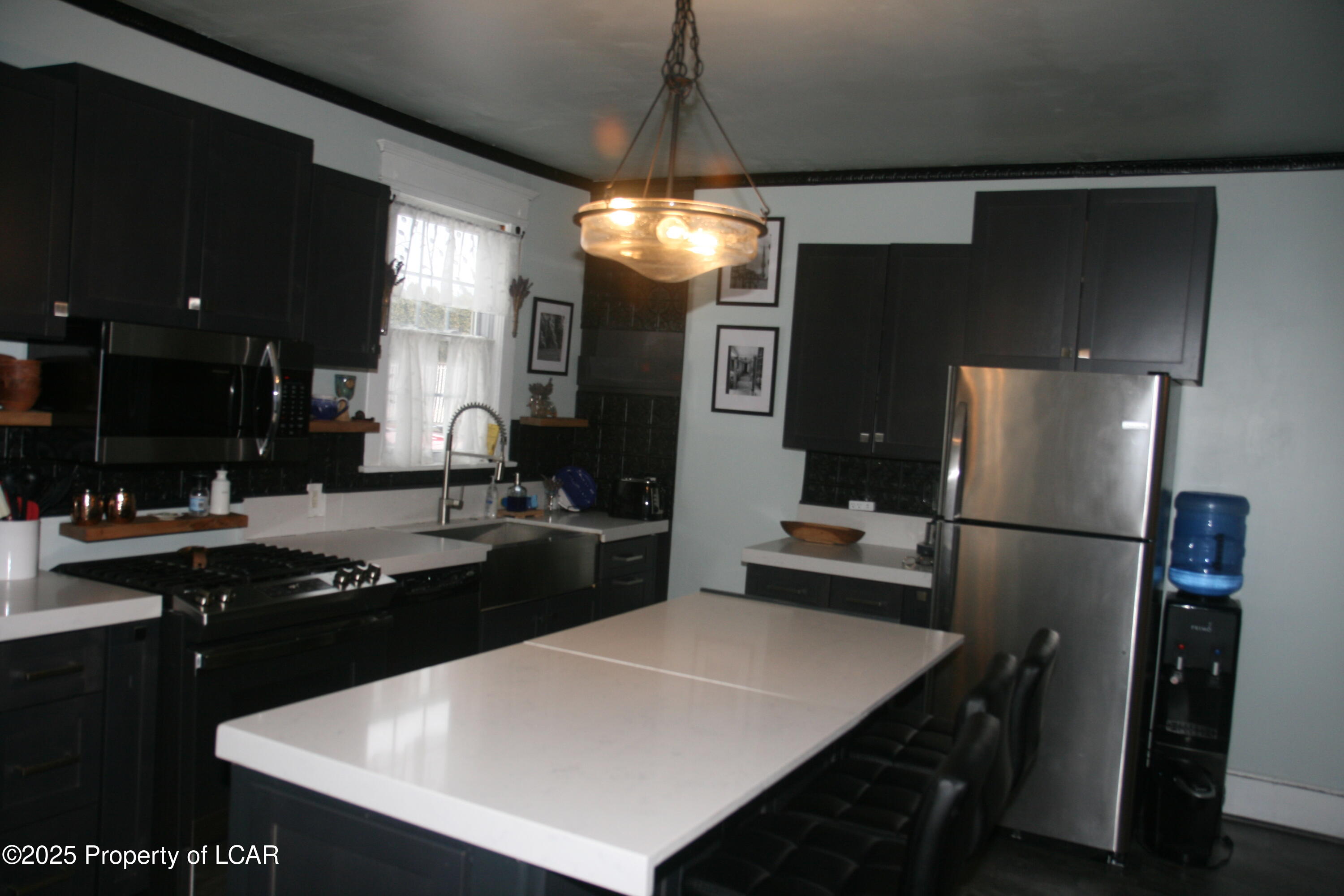 Wilkes-Barre, Pennsylvania 18705, United States, 3 Bedrooms Bedrooms, ,1 BathroomBathrooms,Residential,Active,79579