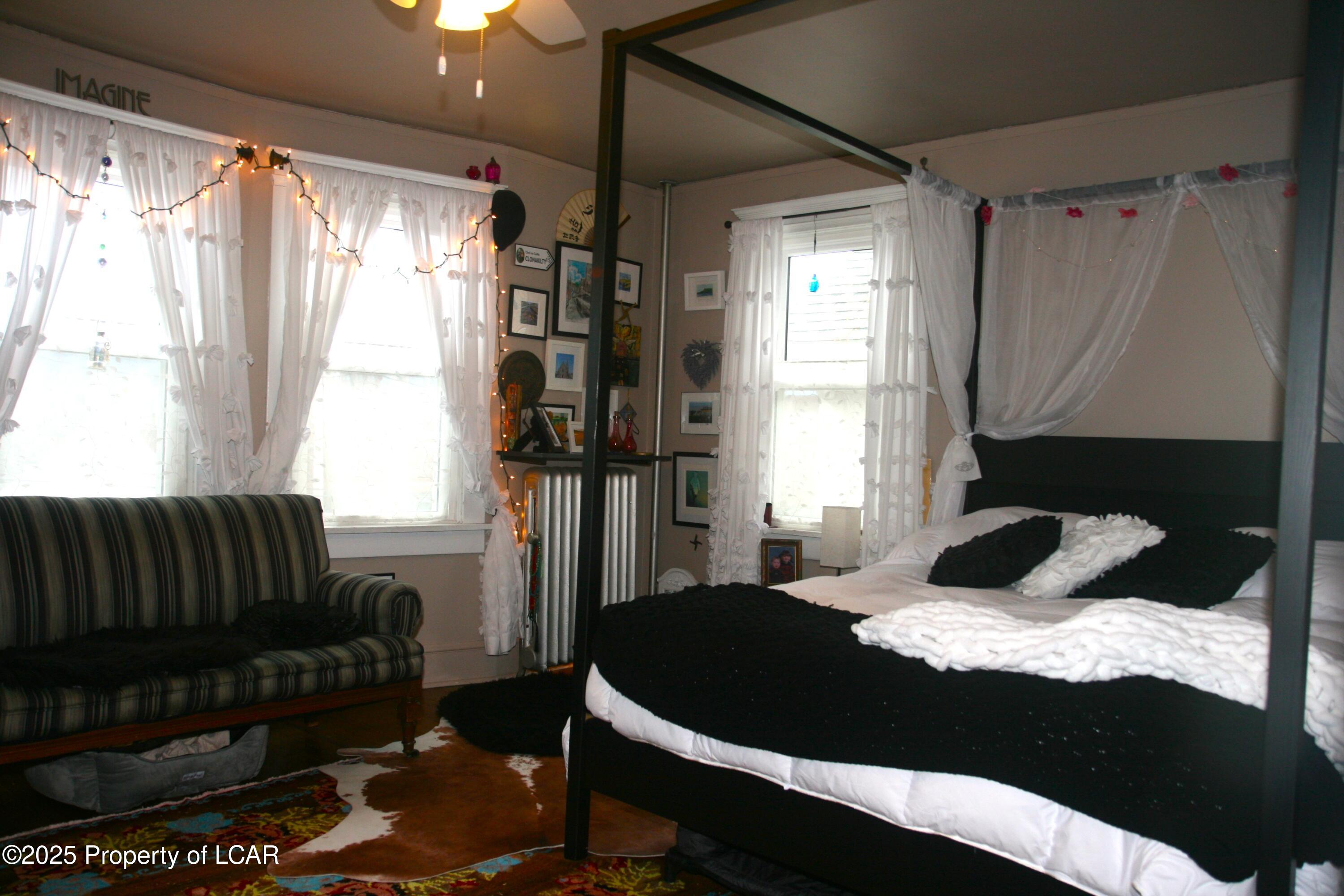 Wilkes-Barre, Pennsylvania 18705, United States, 3 Bedrooms Bedrooms, ,1 BathroomBathrooms,Residential,Active,79579
