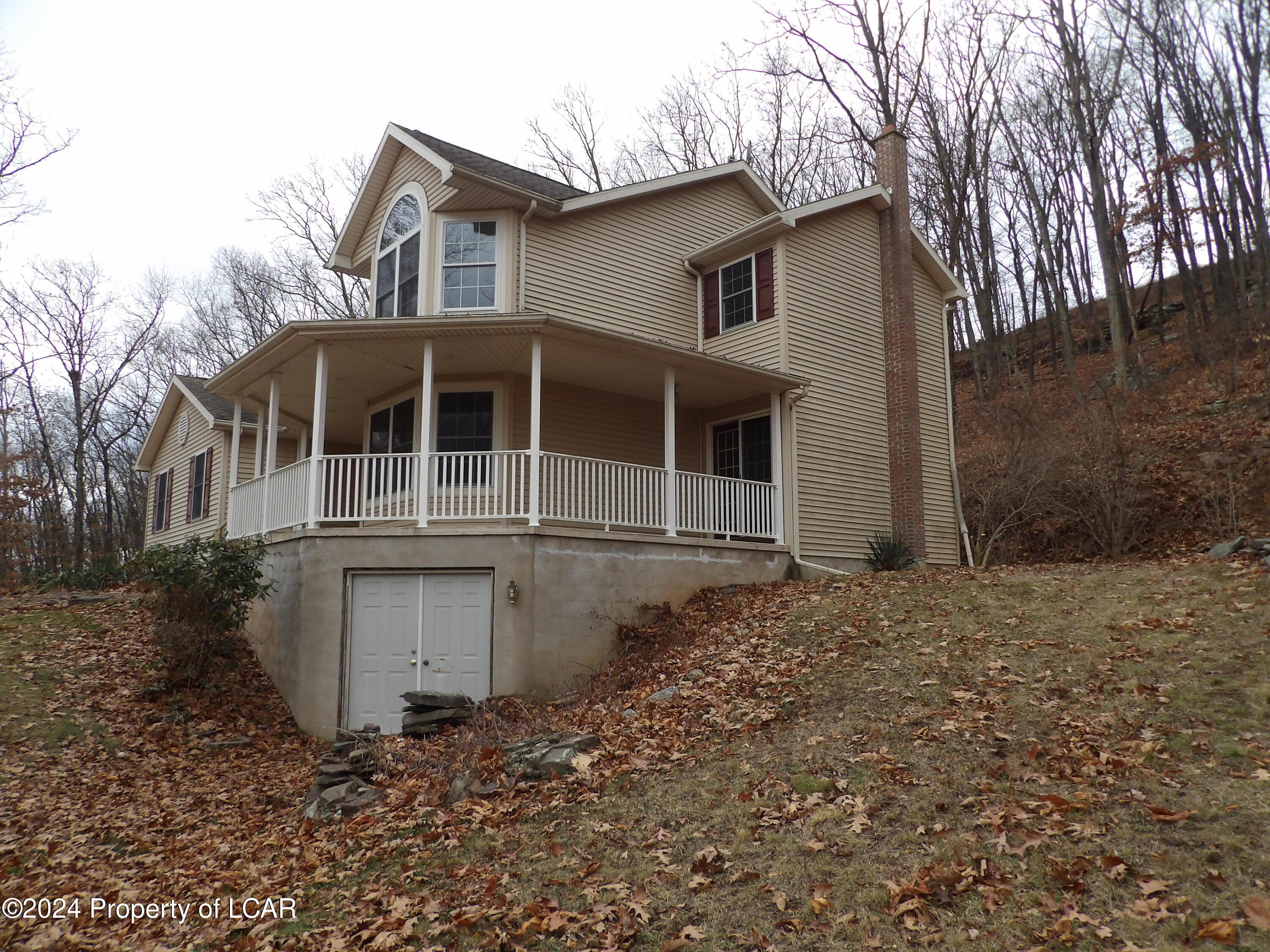 655 Lakeview Drive, Mountain Top, Pennsylvania image 4