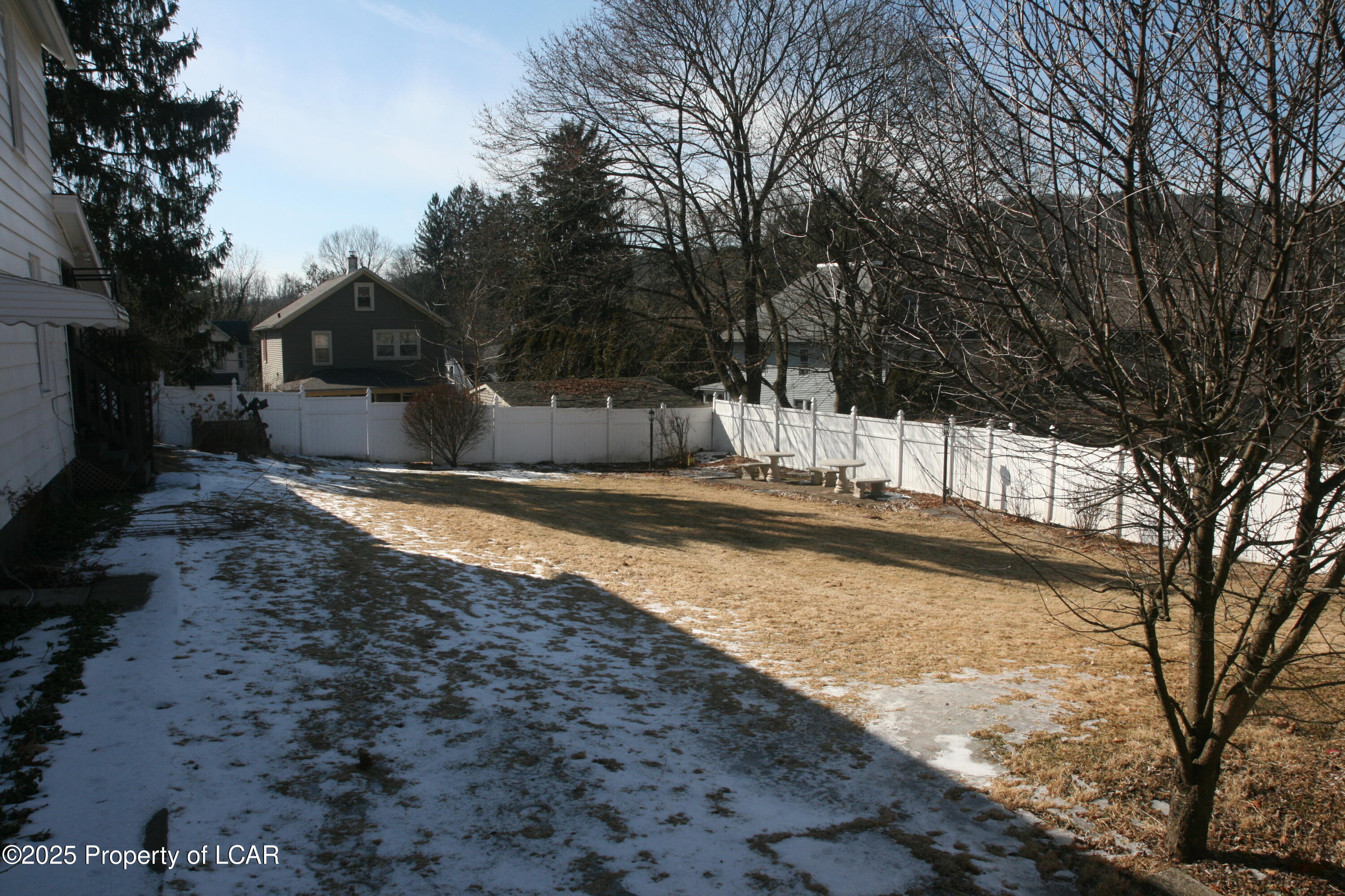 203 Maple Street, Trucksville, Idaho image 3