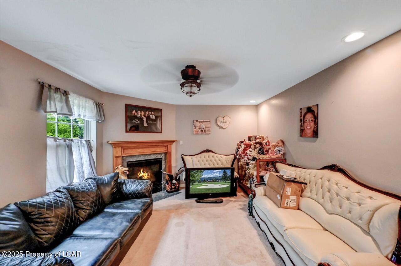 211 N Davenport Street, Dallas, Idaho image 14