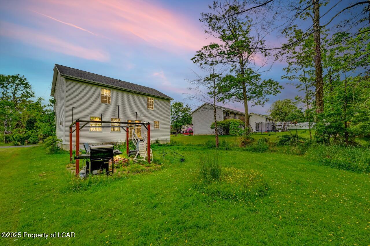 211 N Davenport Street, Dallas, Idaho image 4