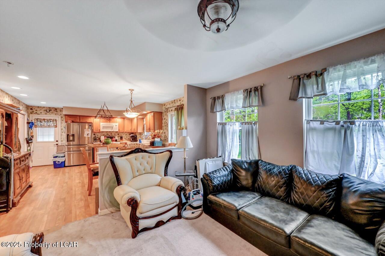 211 N Davenport Street, Dallas, Idaho image 13
