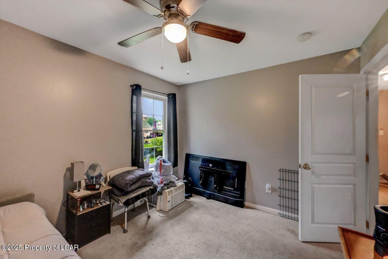 211 N Davenport Street, Dallas, Idaho image 42