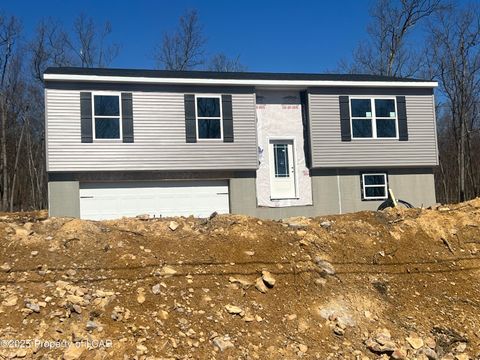 Homes For Sale - 427 Cedar Drive<br/> Luzerne County, Drums, PA 18222
