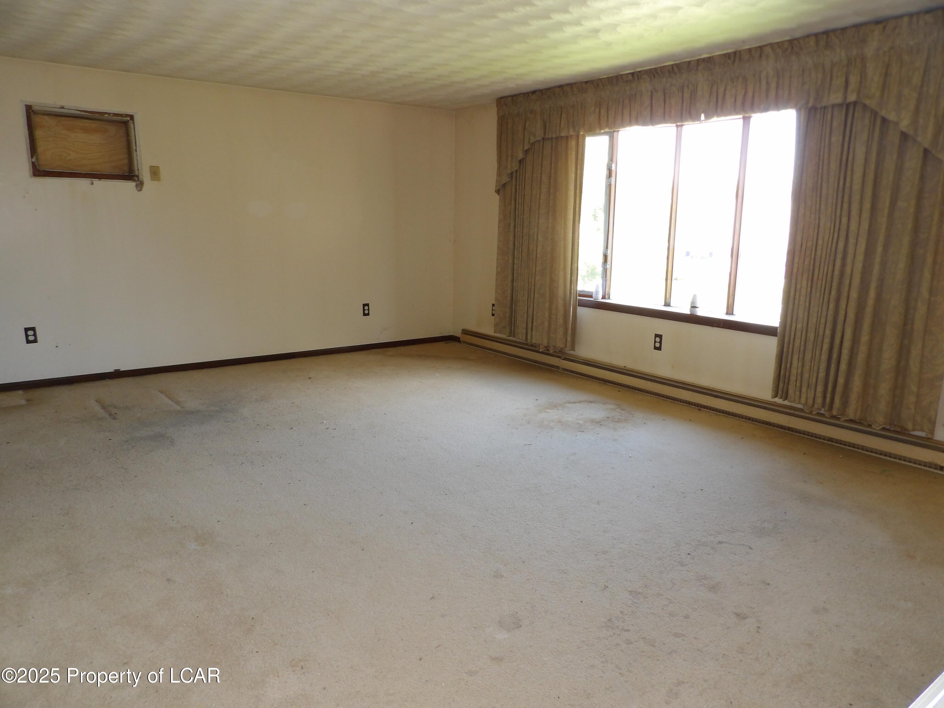 4 Kings Court, Nanticoke, Texas image 2