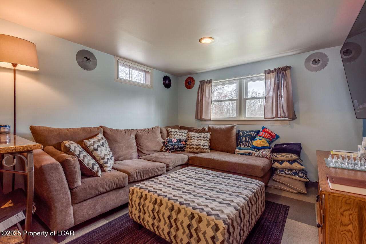 638 Birch Road, Hazle Twp, Idaho image 25