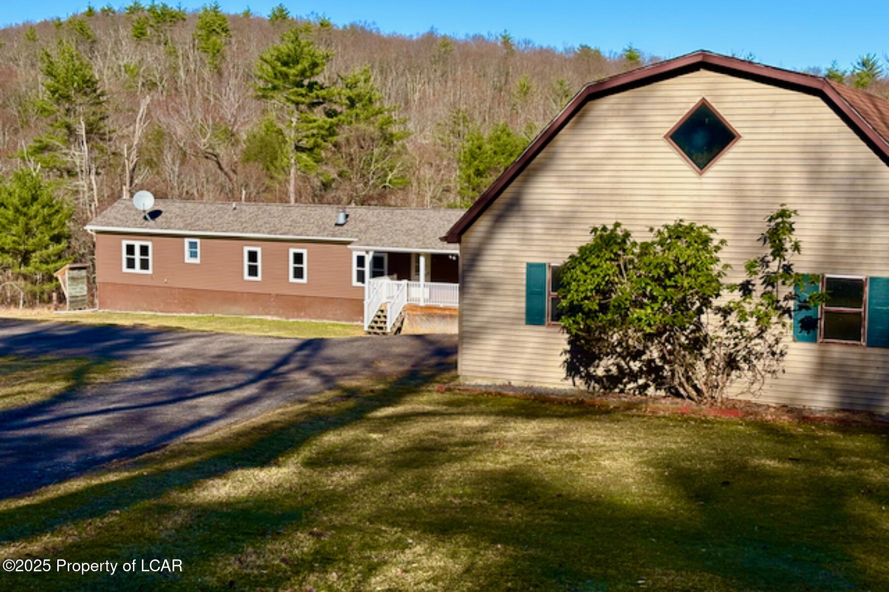 73 W Adams Drive, Hunlock Creek, Pennsylvania image 1