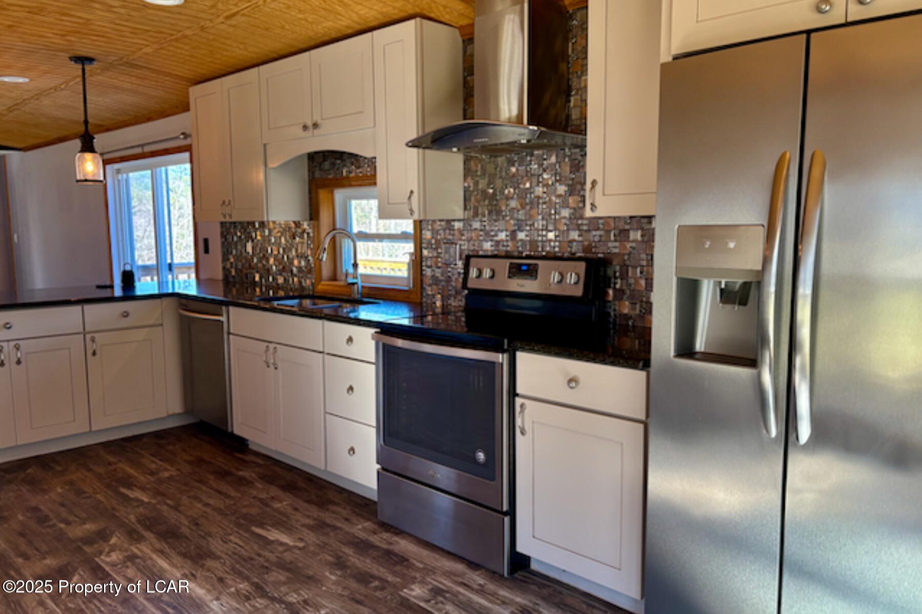 73 W Adams Drive, Hunlock Creek, Pennsylvania image 9