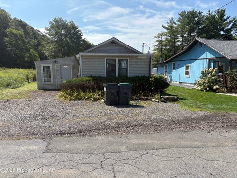 Homes For Sale - 27 Annabelle Avenue<br/> Luzerne County, Harveys Lake, PA 18618