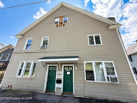 Homes For Rent - 2233 Jackson Street<br/> Lackawanna County, Scranton, PA 18504
