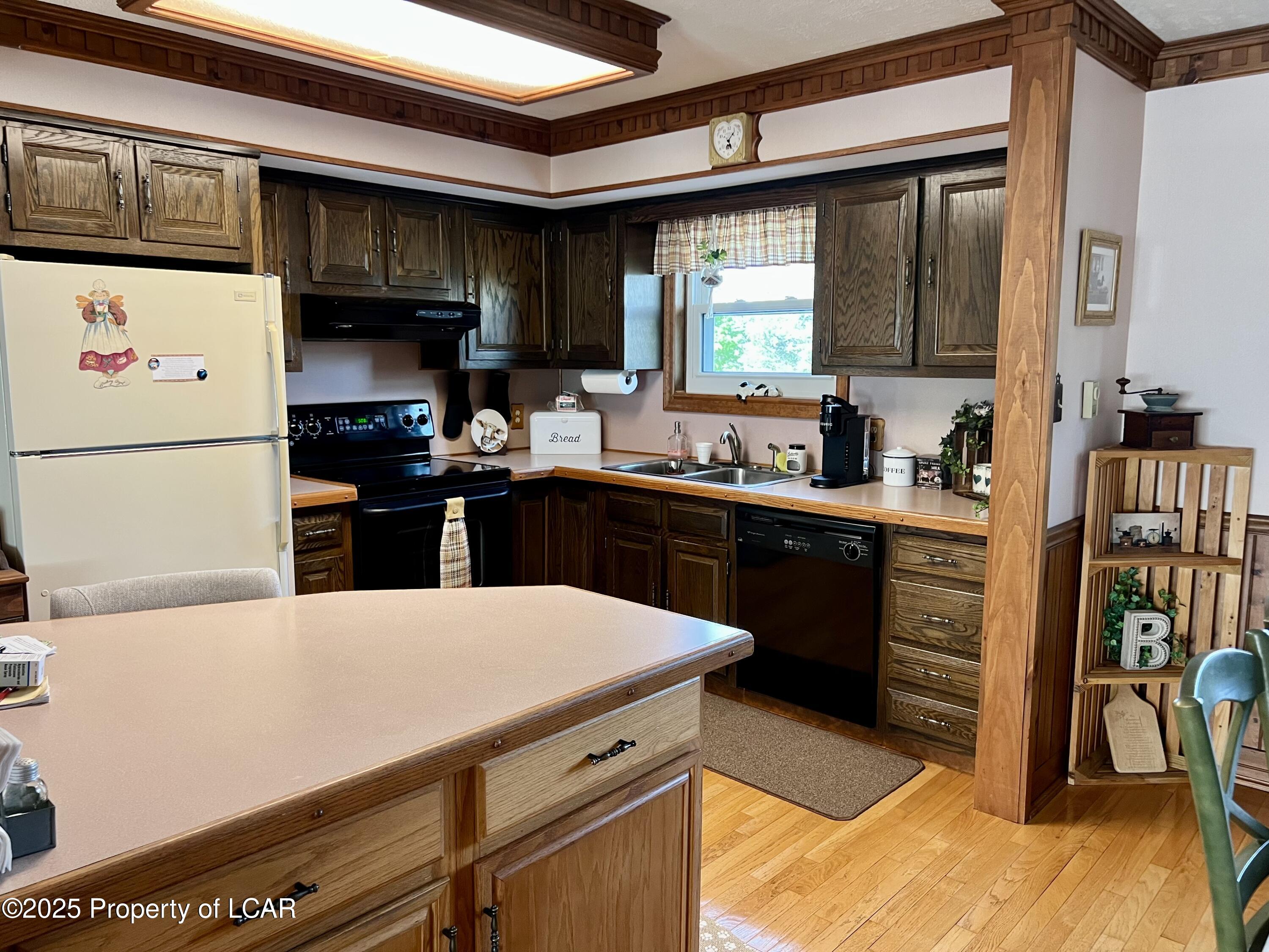 756 Garibaldi Court, Hazleton, Idaho image 7