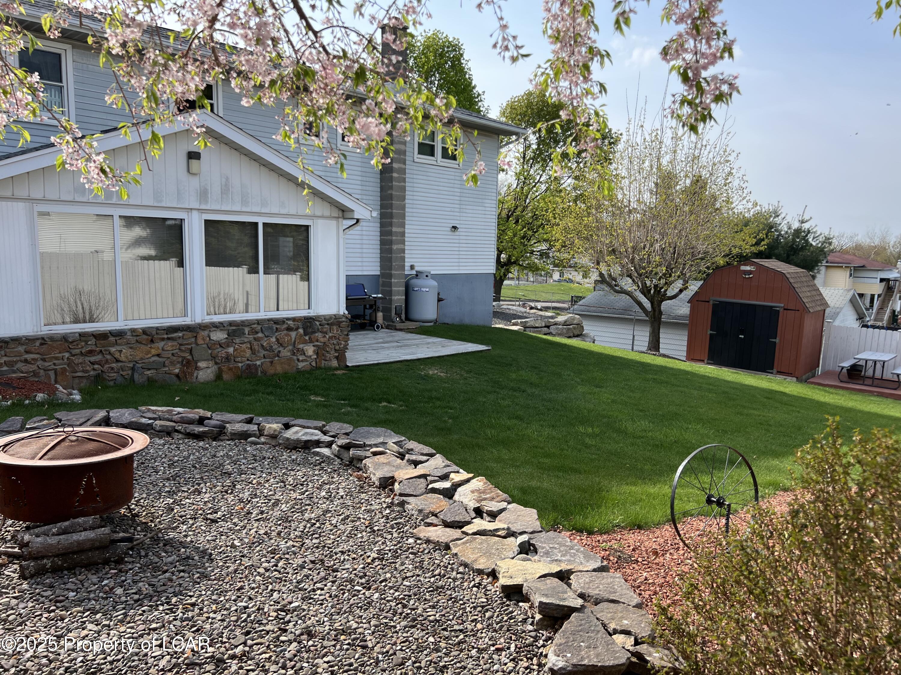 756 Garibaldi Court, Hazleton, Idaho image 5