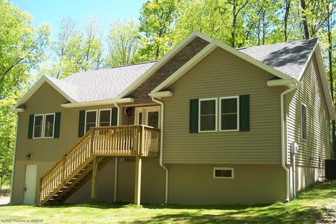 Homes For Sale - 20 Elm Crest Drive<br/> Tunkhannock, PA 18657