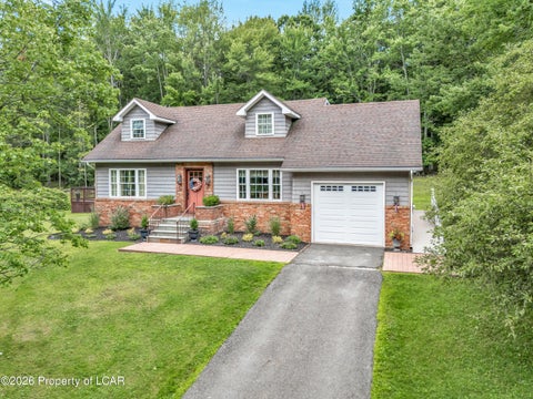 Homes For Sale - 58 Cummings Road<br/> Luzerne County, Dallas, PA 18612