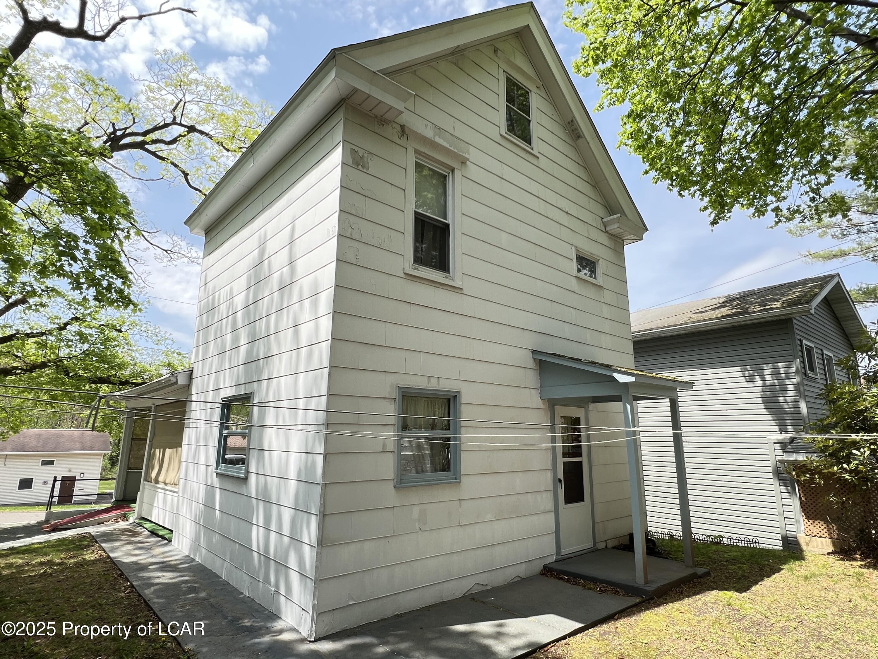 333 Carbon Street, Weatherly, Pennsylvania image 4