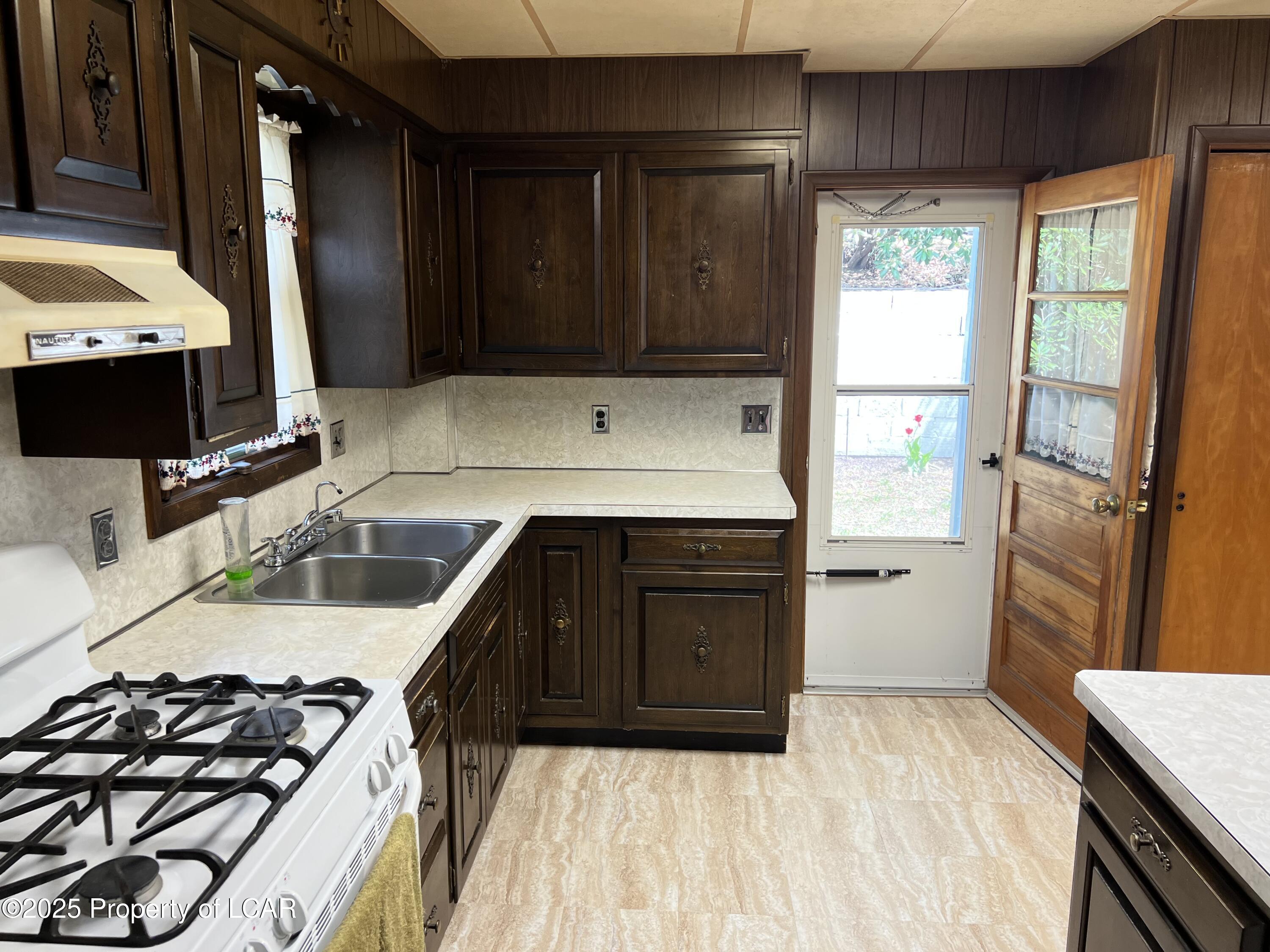 333 Carbon Street, Weatherly, Pennsylvania image 10