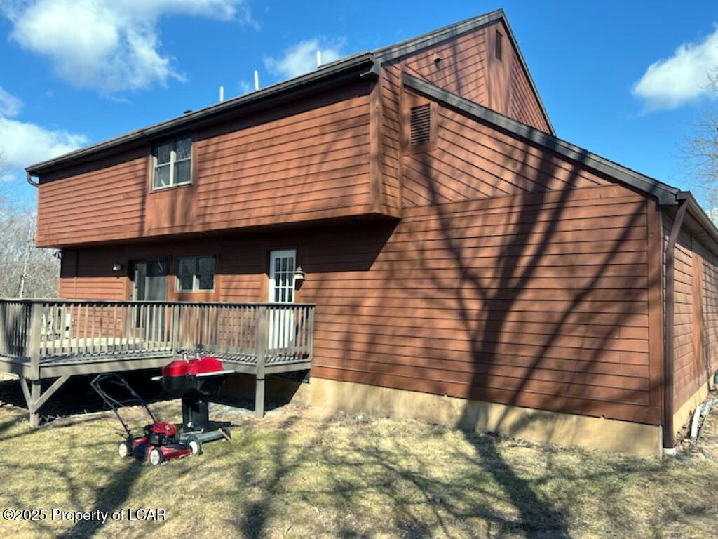 7 S Longmeadow Lane, Mountain Top, Pennsylvania image 2