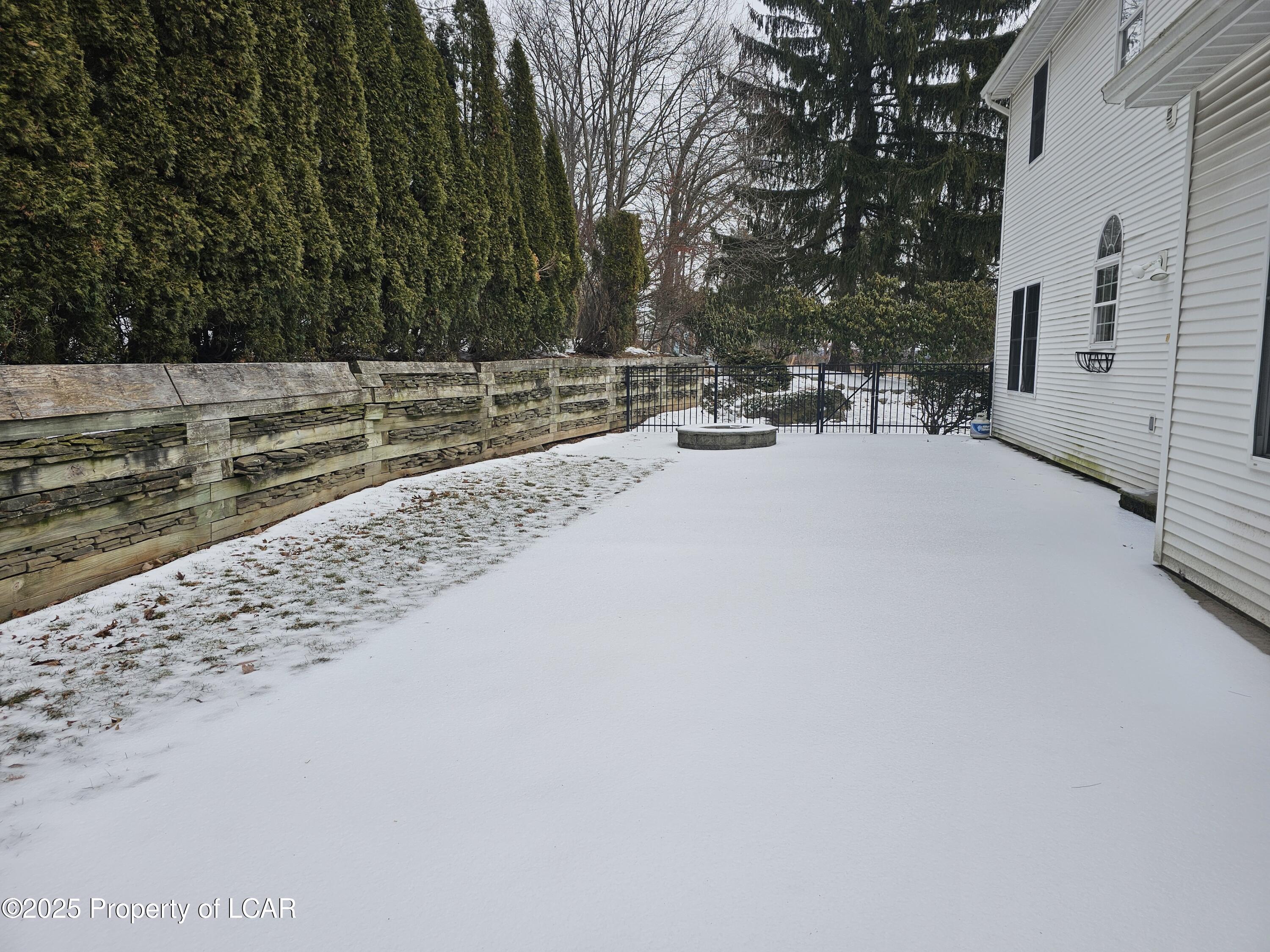 315 S Center Hill Road, Dallas, Pennsylvania image 32