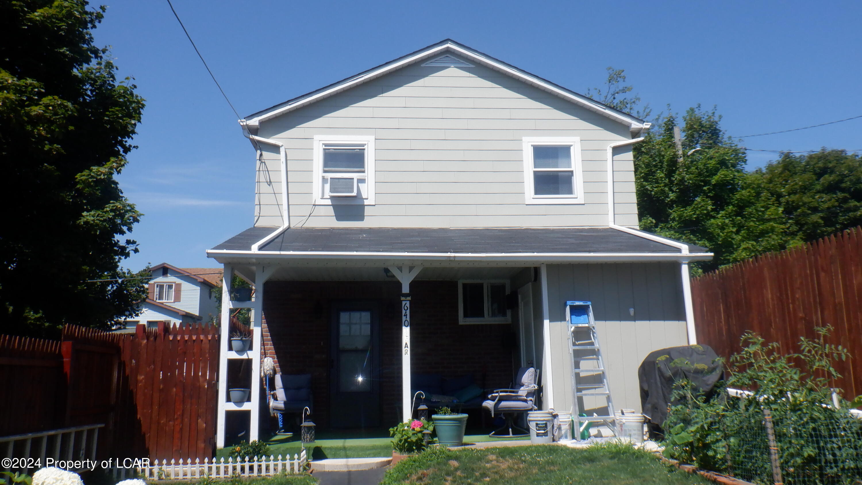 640 Rear Vine Street, Freeland, Pennsylvania image 2