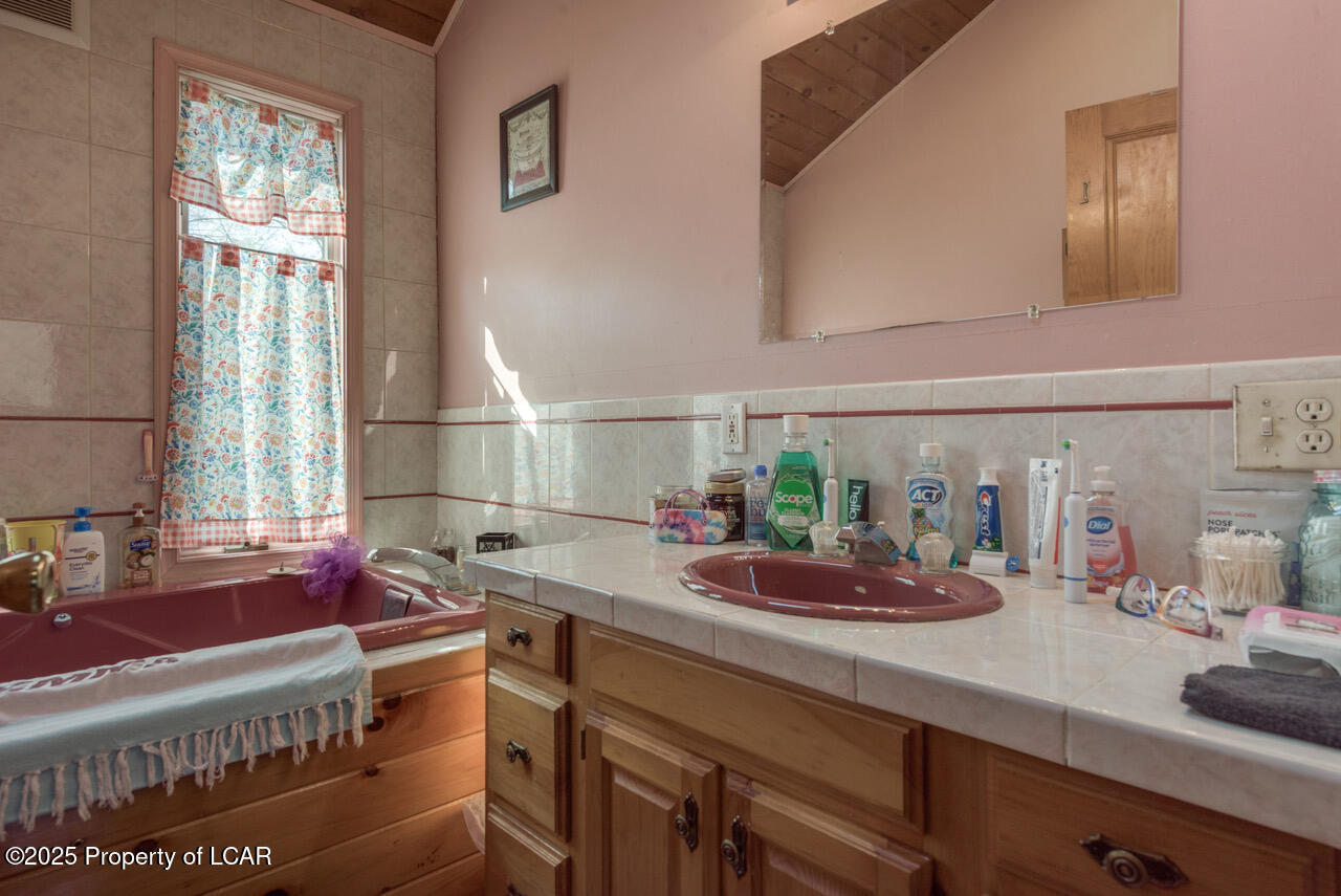 6 Cheryl Lane, Ransom, Idaho image 18