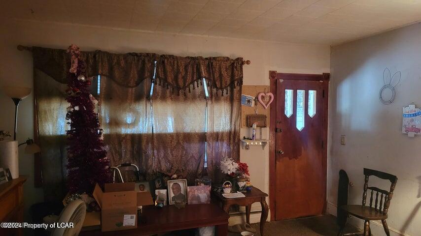 Edwardsville, Pennsylvania 18704, United States, 6 Bedrooms Bedrooms, ,2 BathroomsBathrooms,Residential,Pending,31470