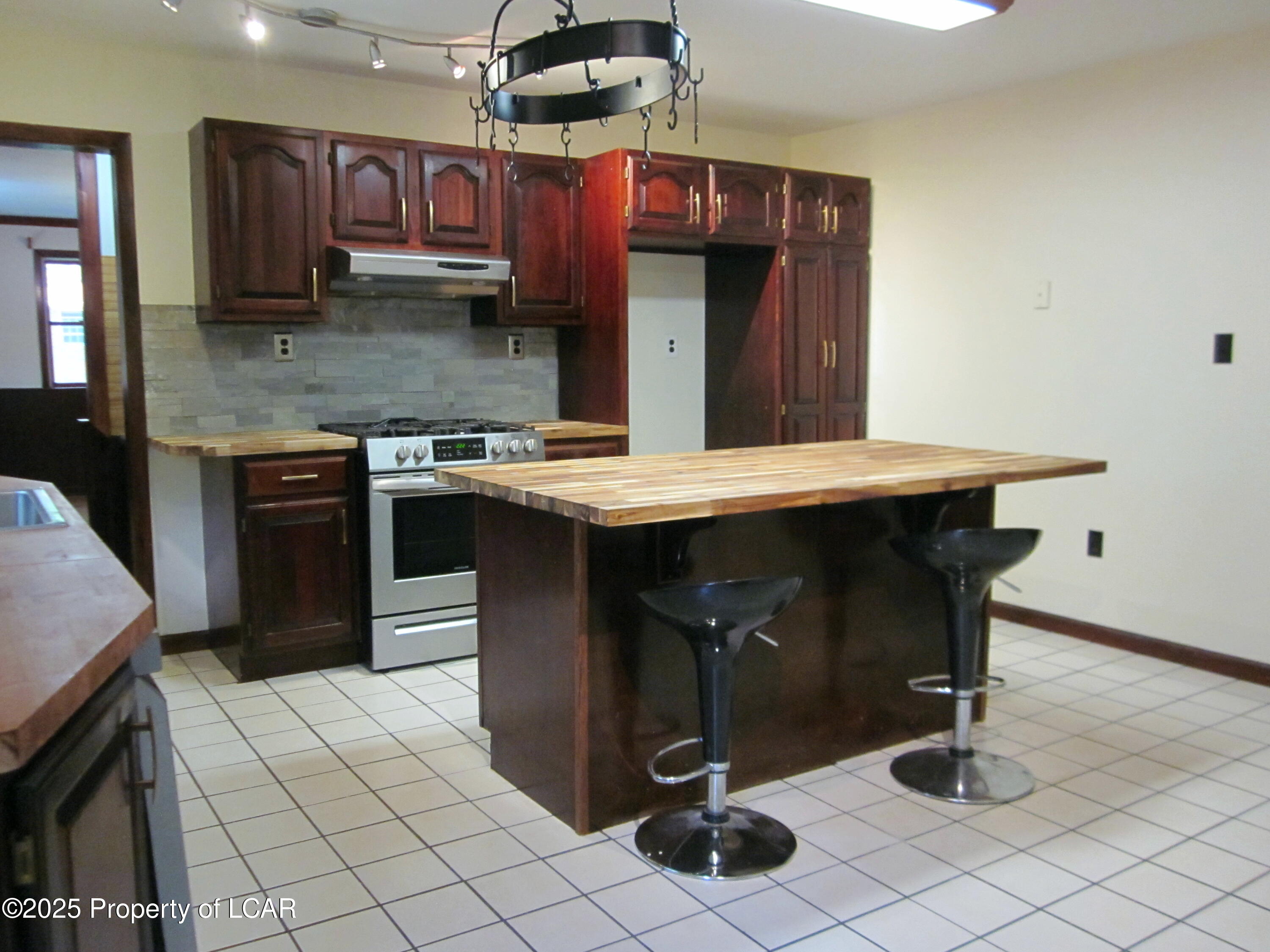 1584 N Mountain  View Drive, Bear Creek, Alaska image 21