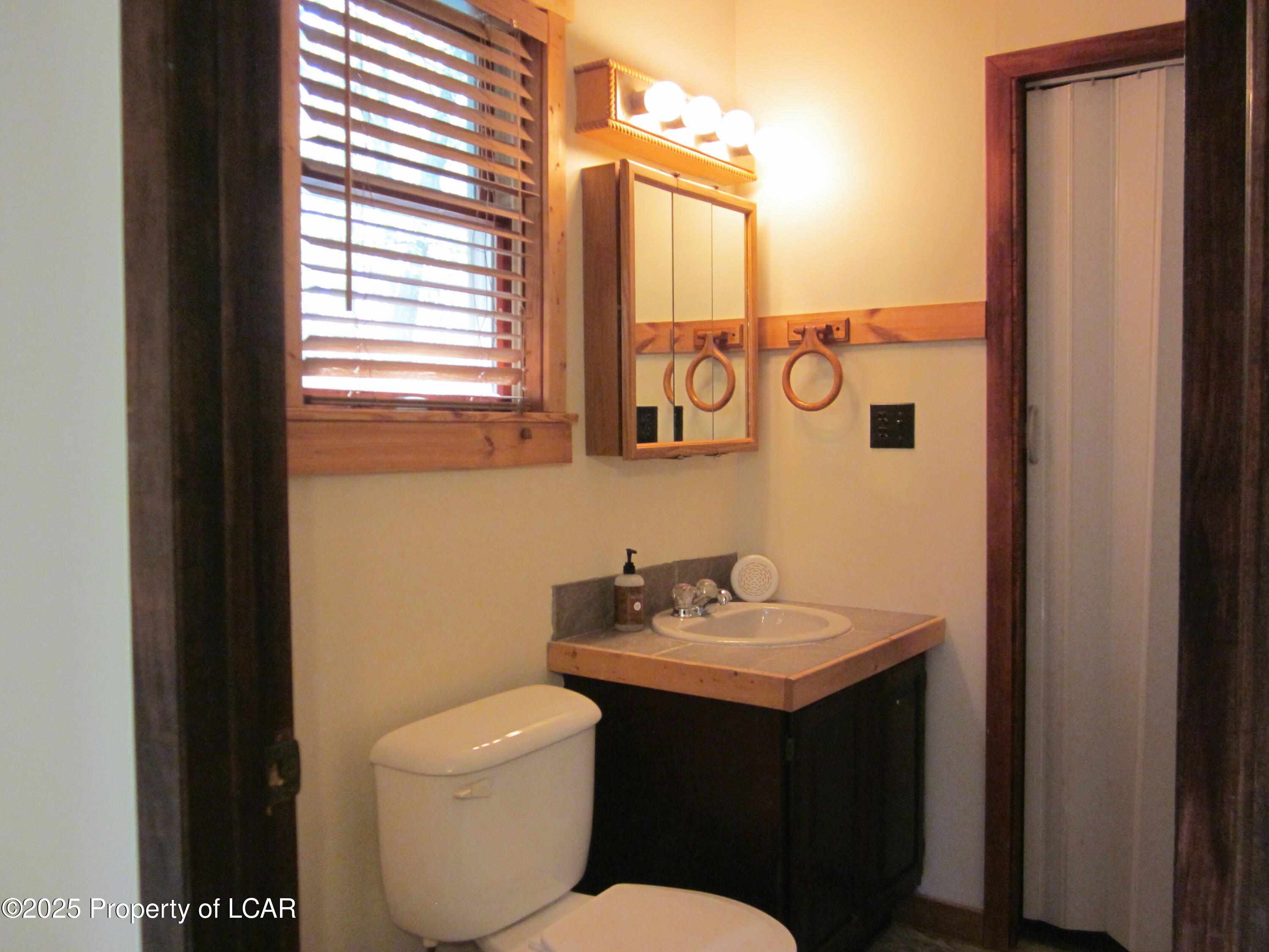 1584 N Mountain  View Drive, Bear Creek, Alaska image 42