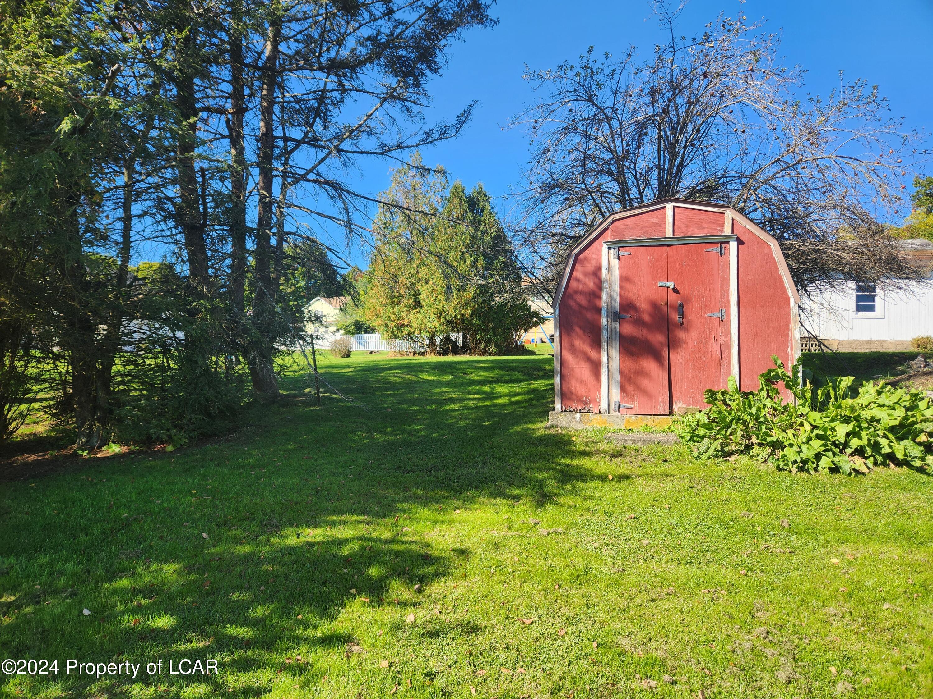 132 Lauderburn Avenue, Weatherly, Pennsylvania image 9