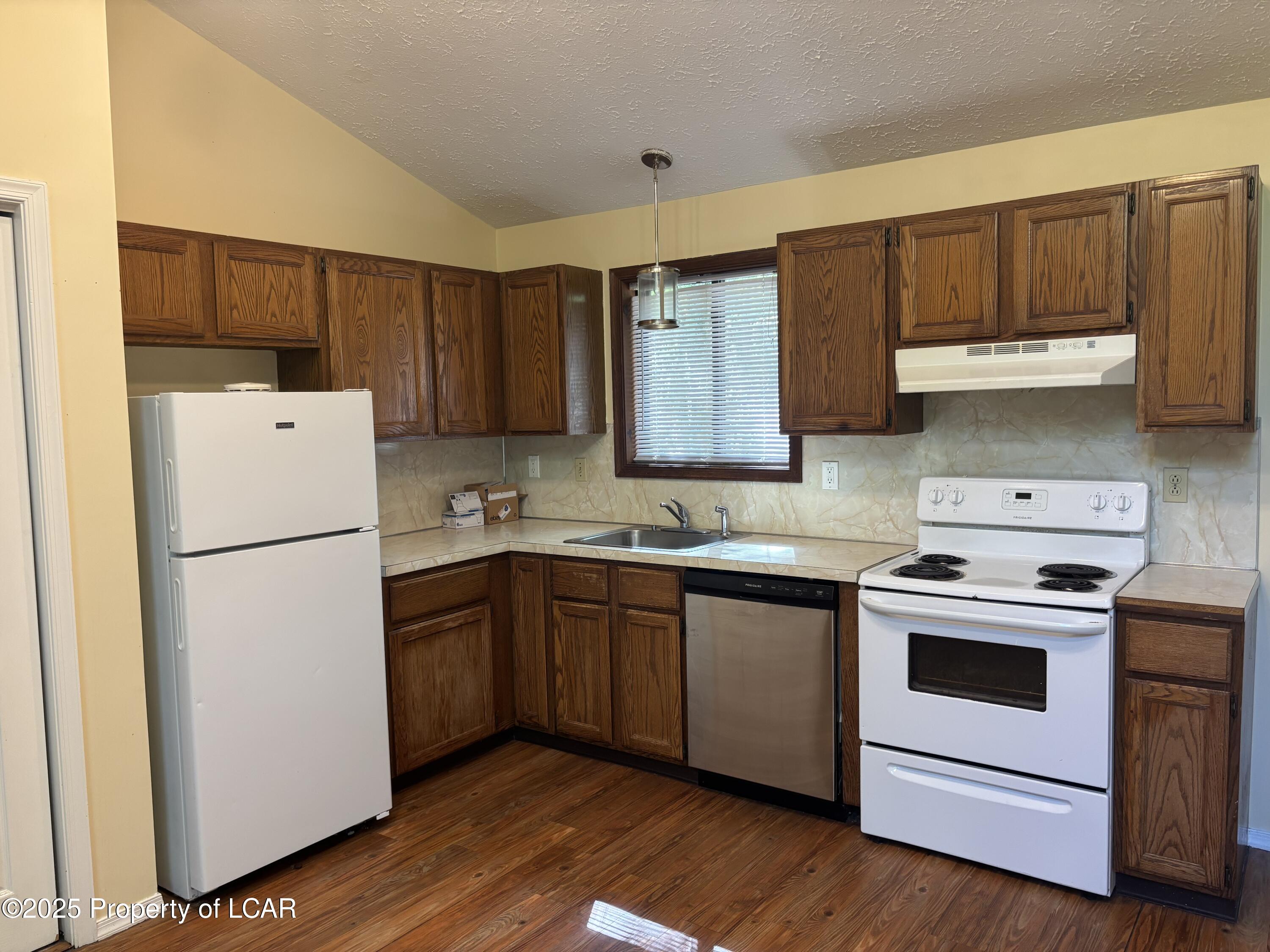 1098 Woodhaven Drive, White Haven, Alaska image 8