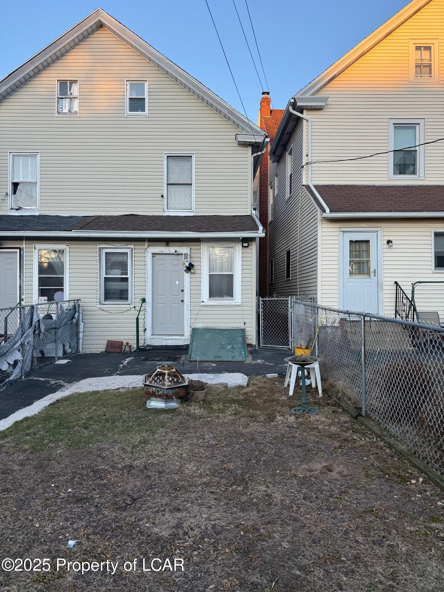 590 NE Locust Street, Hazleton, Pennsylvania image 6