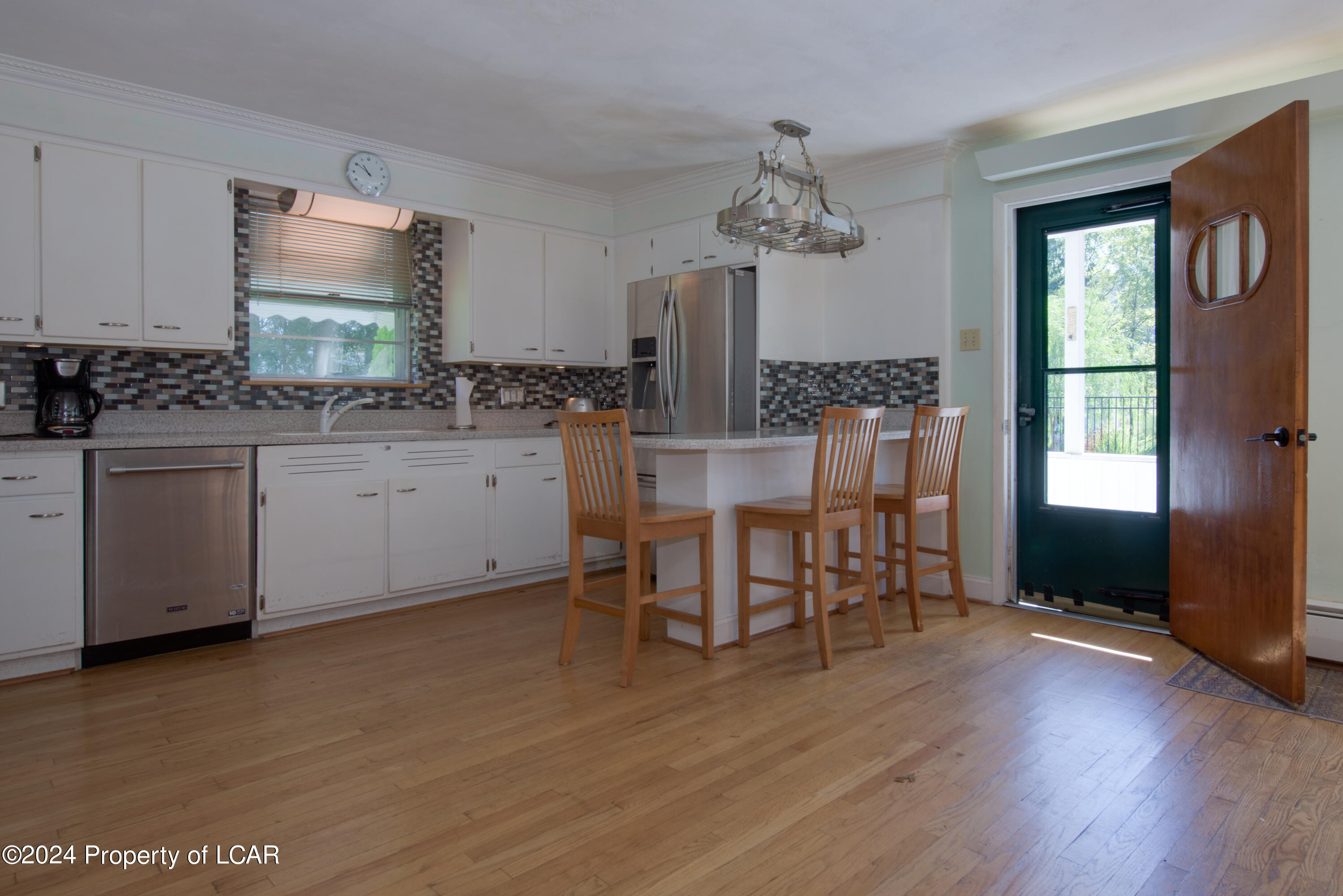 1675 Chase Road, Shavertown, Pennsylvania image 6