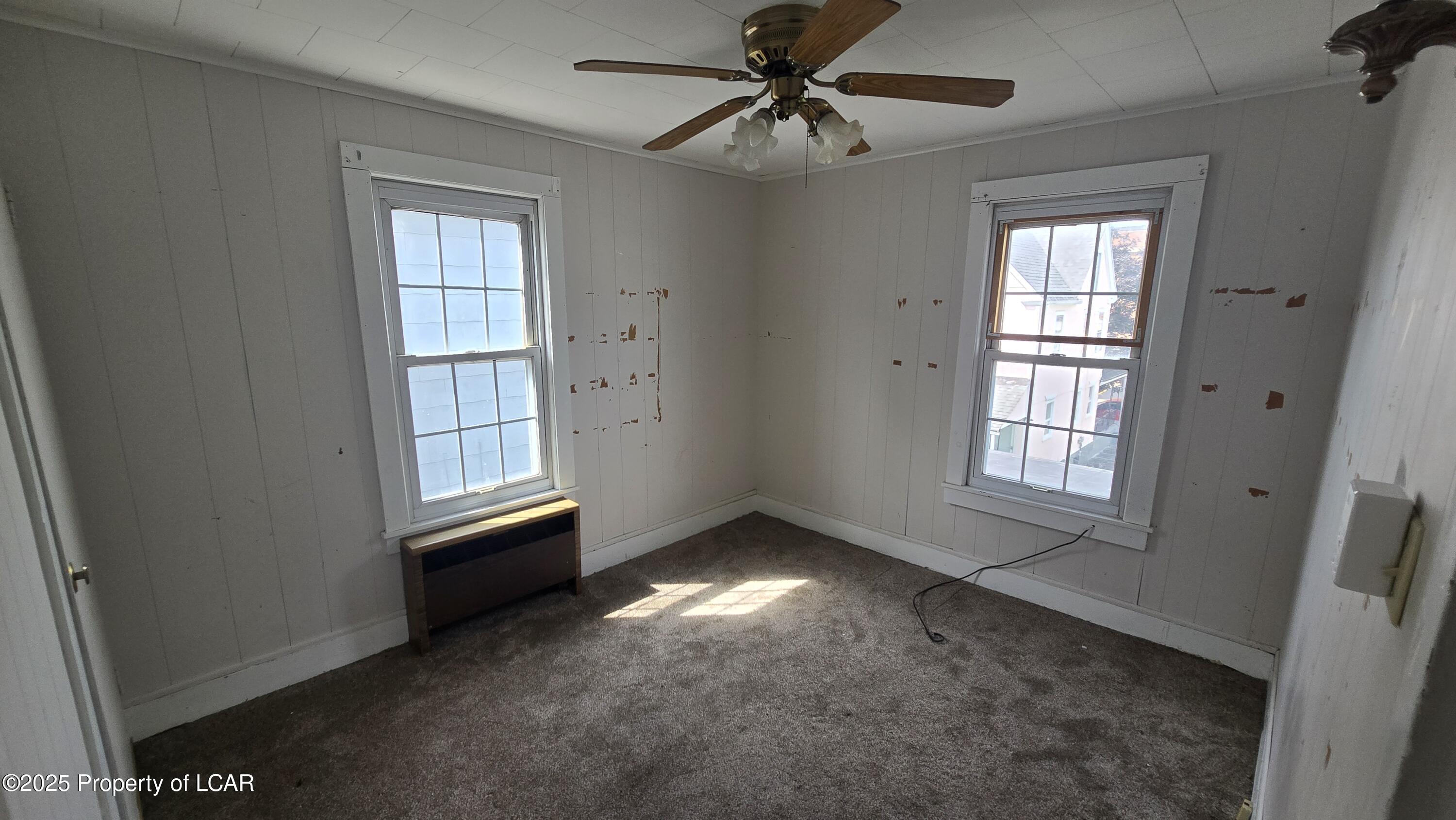 Wilkes-Barre, Pennsylvania 18702, United States, 3 Bedrooms Bedrooms, ,2 BathroomsBathrooms,Residential,Pending,210098