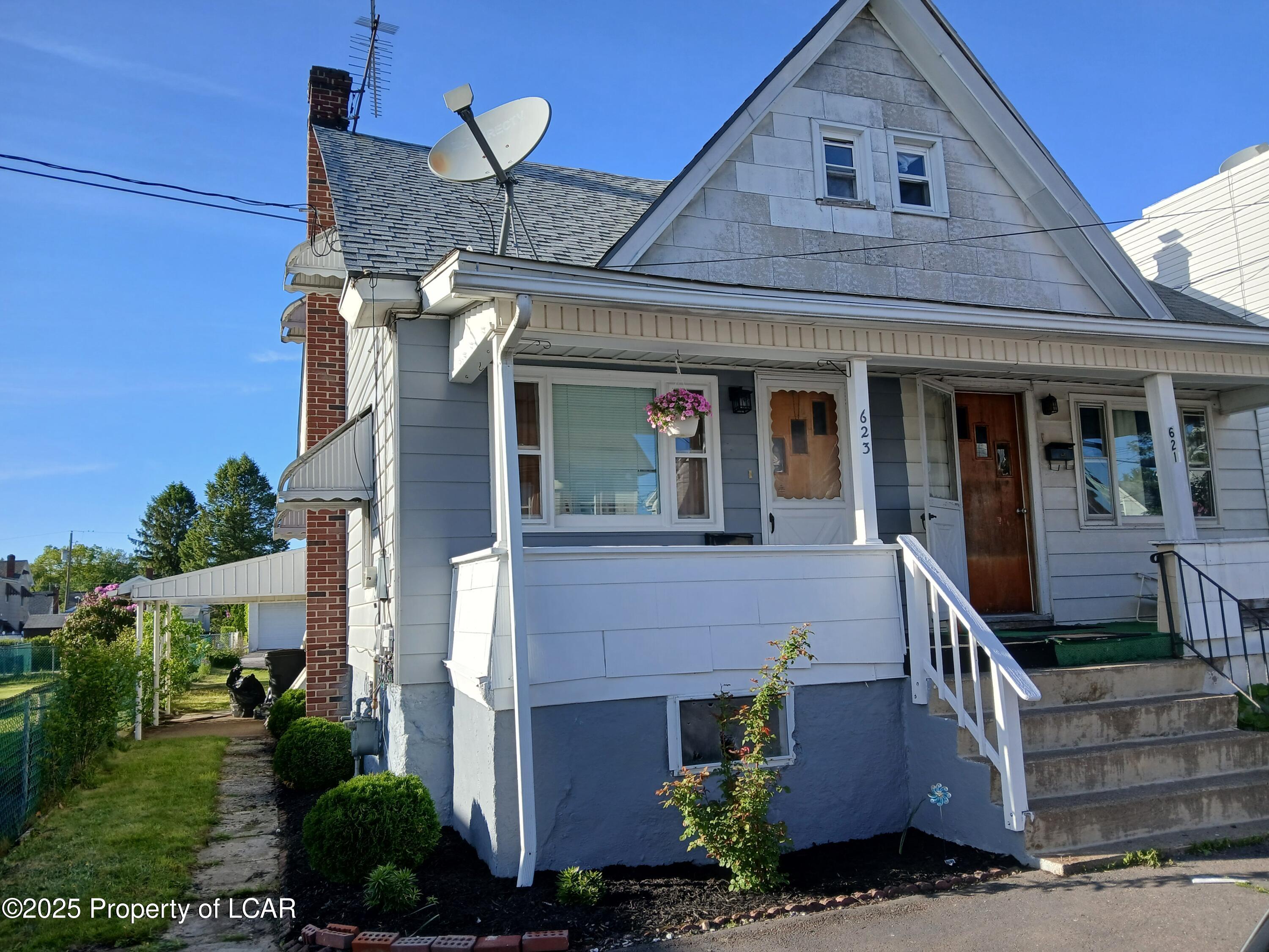 623 W Green Street, Hazle Twp, Idaho image 2